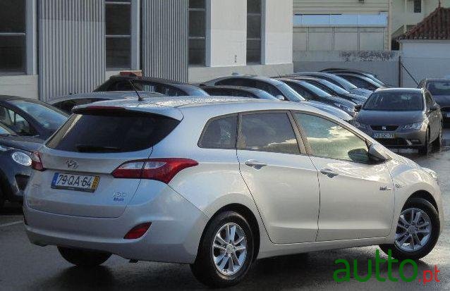 2015' Hyundai I30 Sw 1.4 Crdi Active photo #1