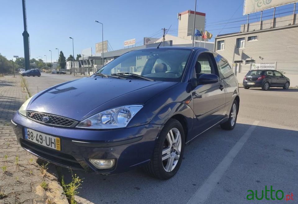 2002' Ford Focus photo #1