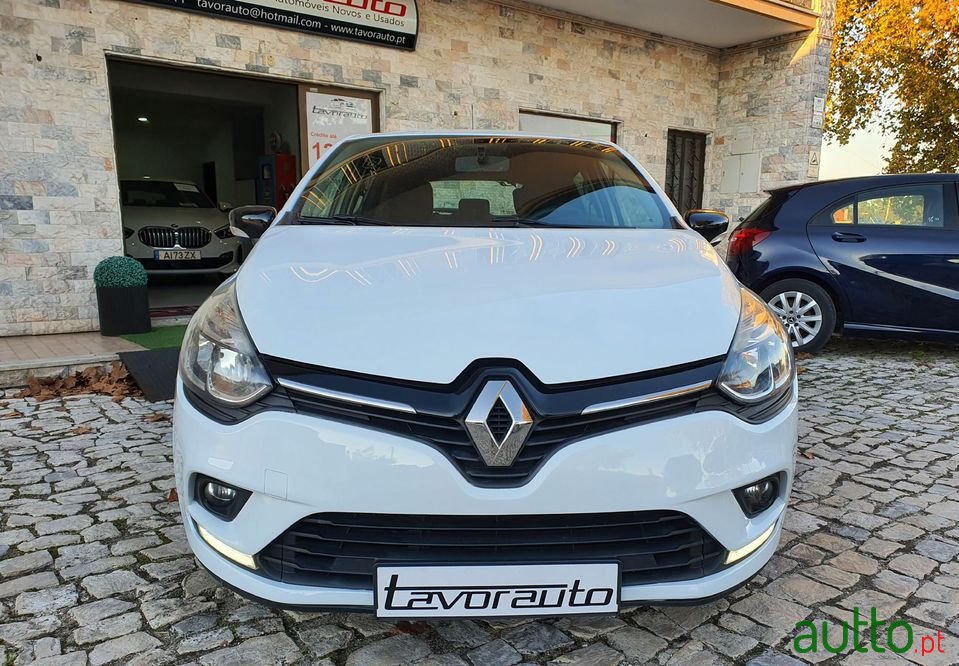 2016' Renault Clio photo #3