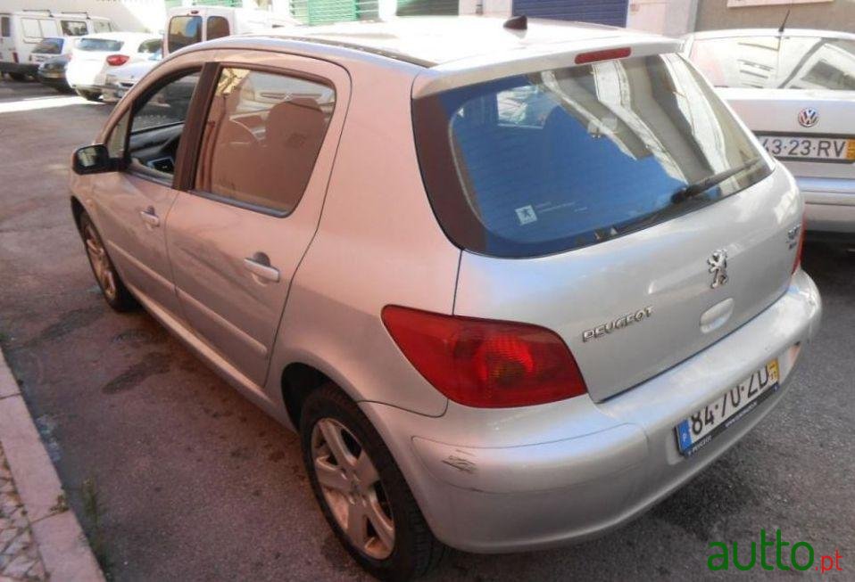 2004' Peugeot 307 photo #1