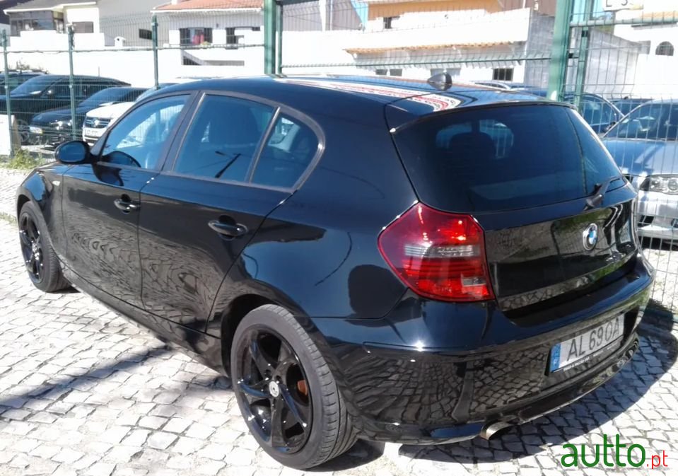 2008' BMW 116 photo #1