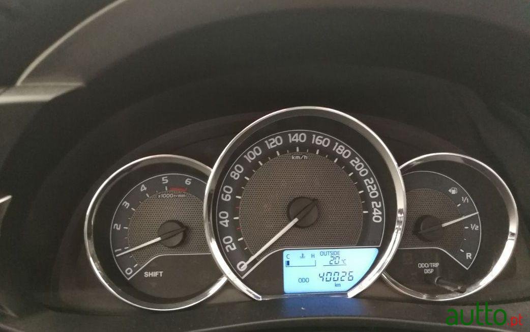 2015' Toyota Corolla photo #1