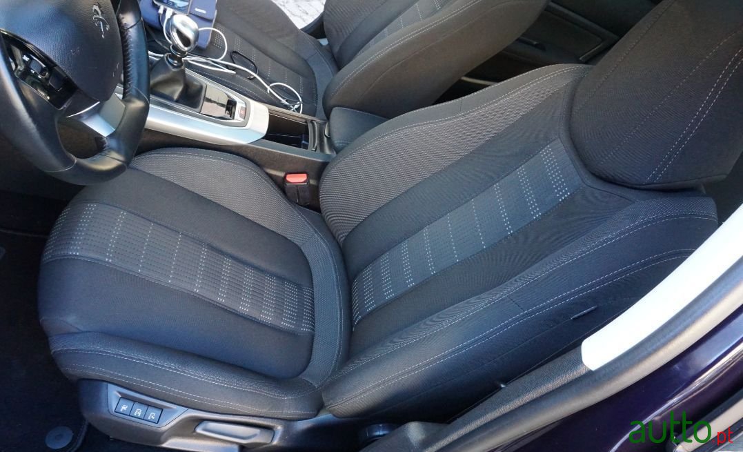 2015' Peugeot 308 Sw photo #4