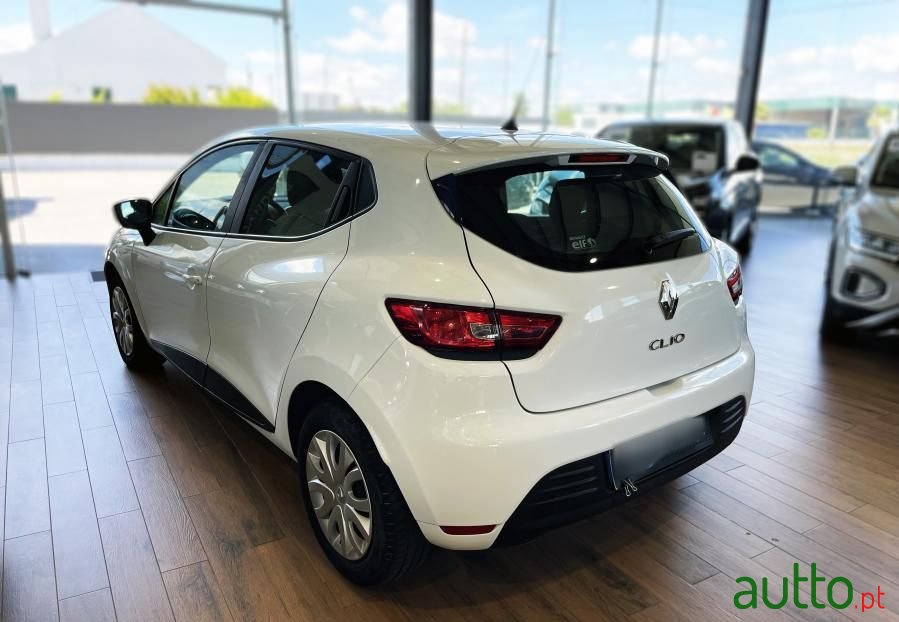 2018' Renault Clio 1.5 Dci Zen photo #2