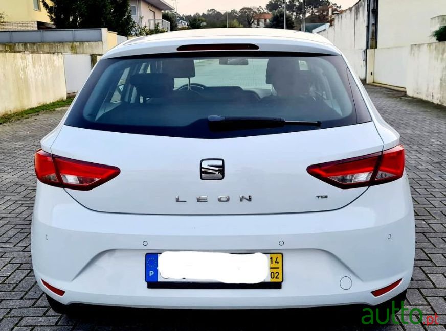 2014' SEAT Leon photo #2