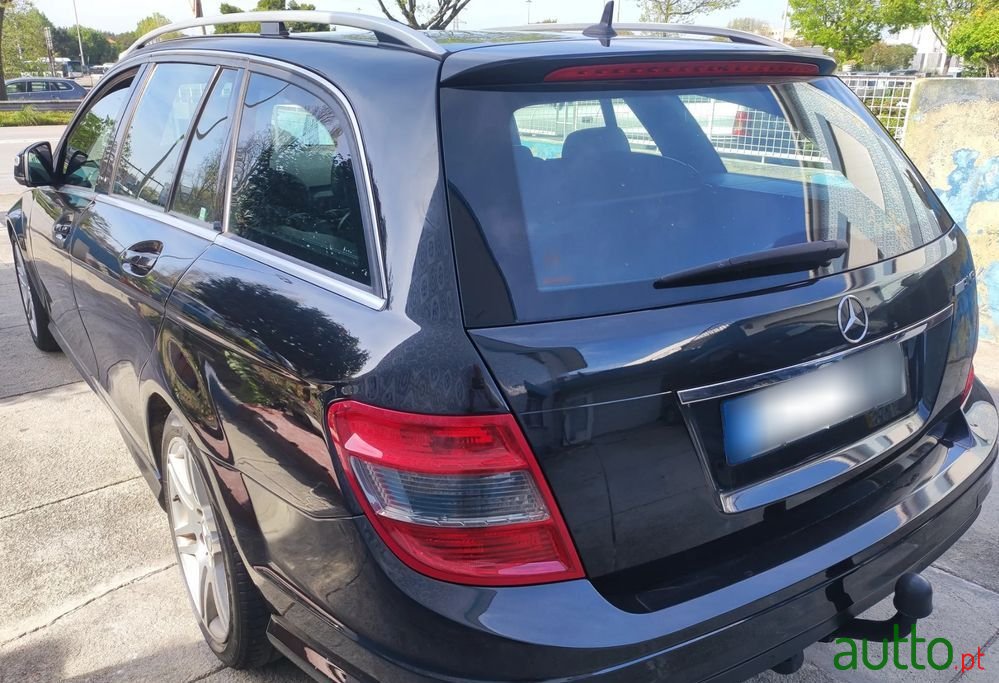 2007' Mercedes-Benz 220 photo #2