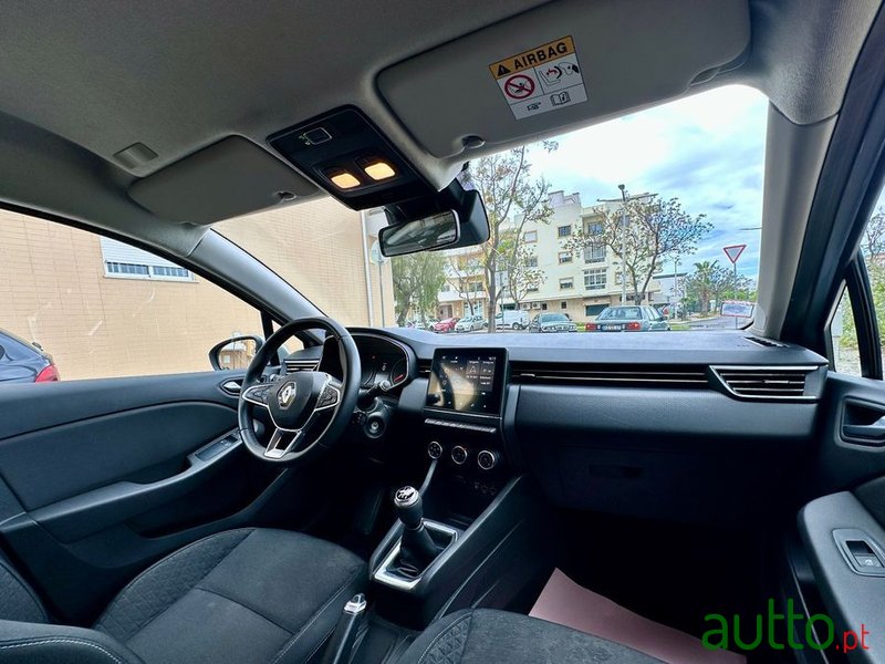2020' Renault Clio 1.0 Tce Intens photo #6