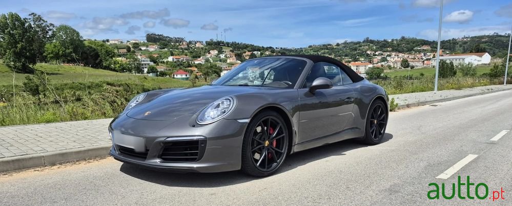 2016' Porsche 911 photo #1