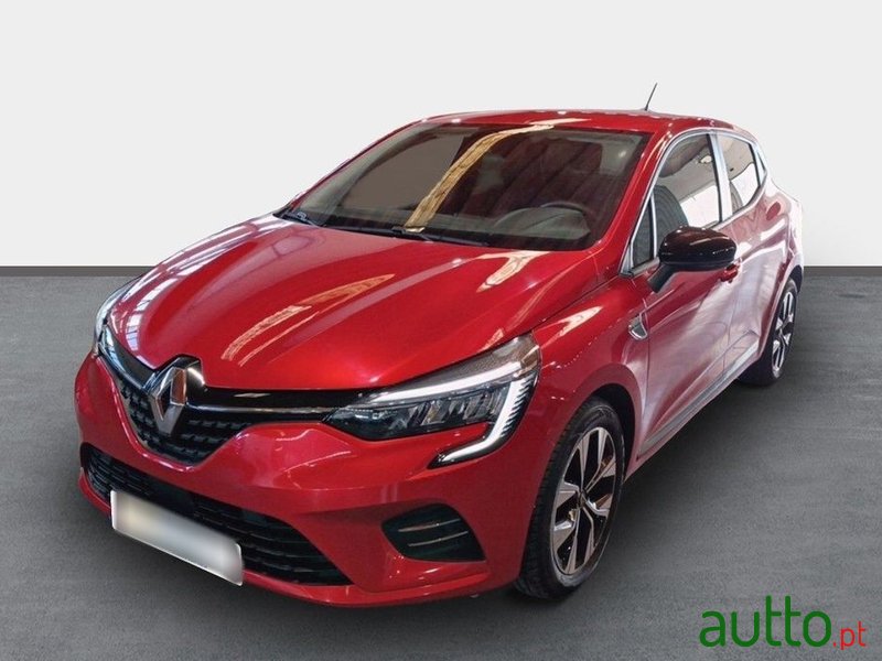 2021' Renault Clio photo #1