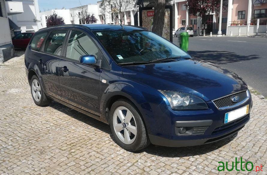 2005' Ford Focus Sw Sport photo #1