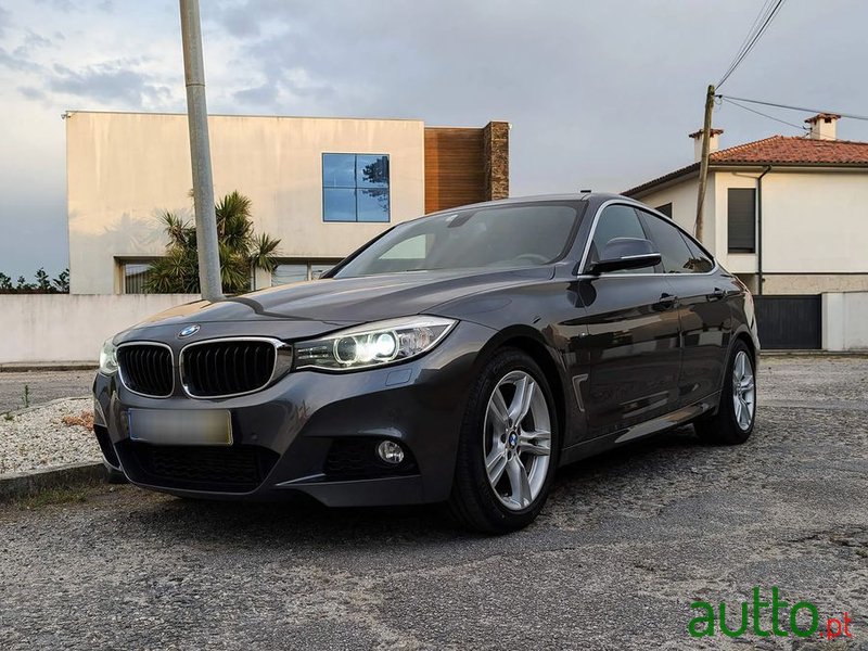 2015' BMW Série 3 D Auto Pack M photo #6