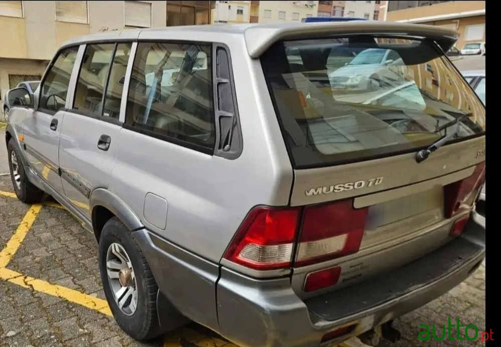 2000' SsangYong Musso photo #4