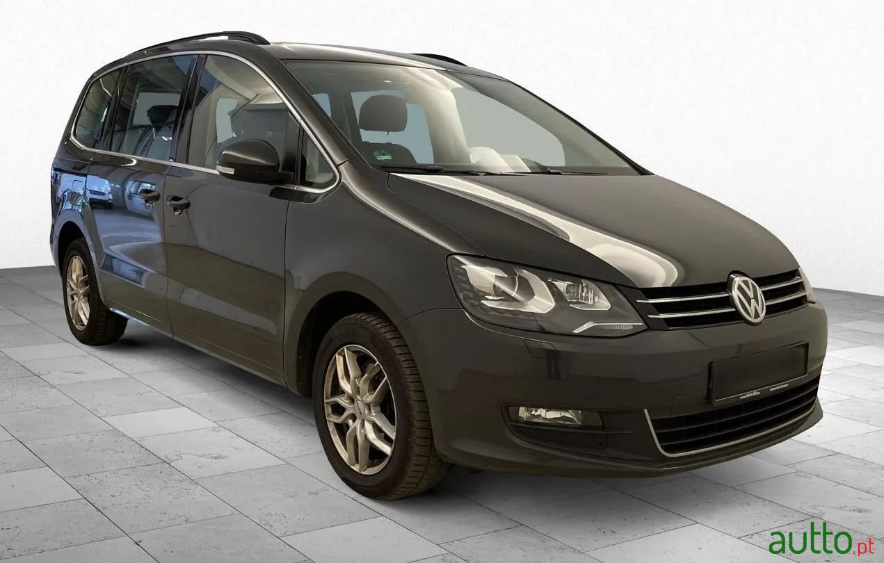 2018' Volkswagen Sharan photo #1