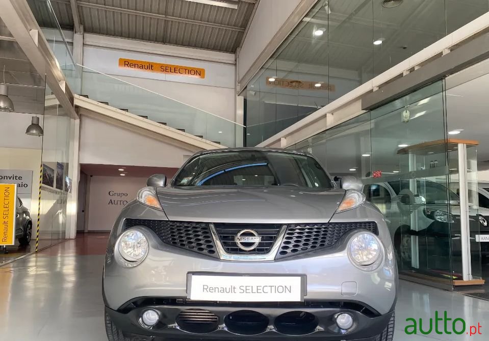 2011' Nissan Juke photo #2