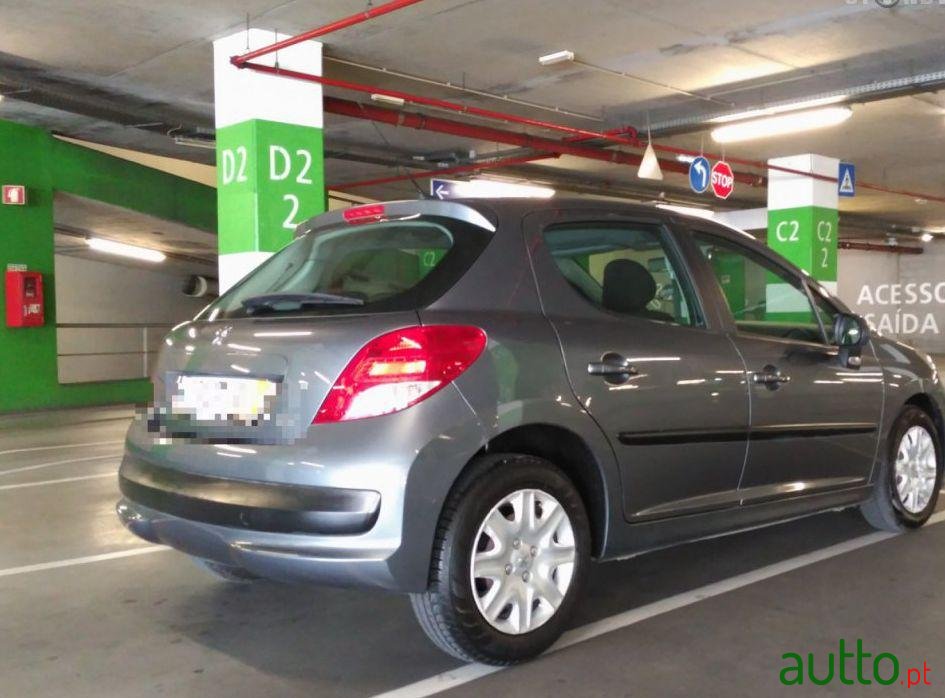 2010' Peugeot 207 1.4 16V Active photo #1