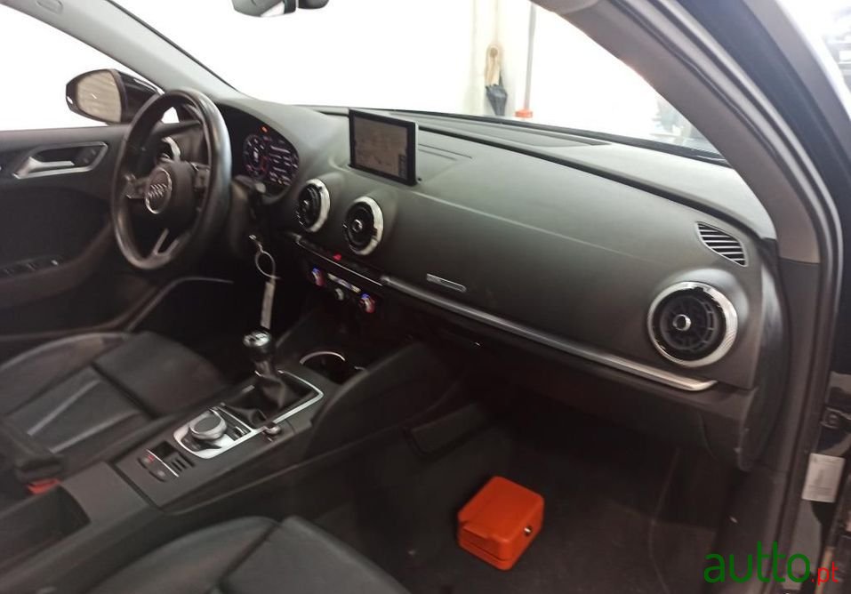 2017' Audi A3 Sportback photo #3