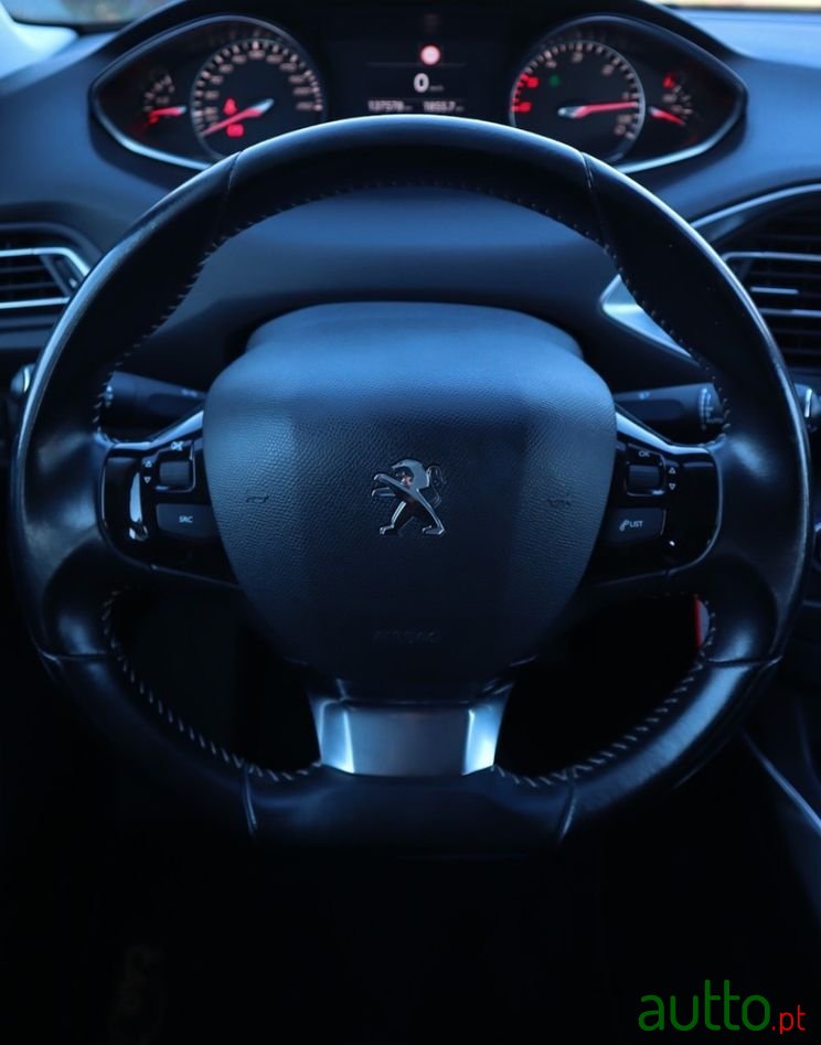 2018' Peugeot 308 Sw photo #5