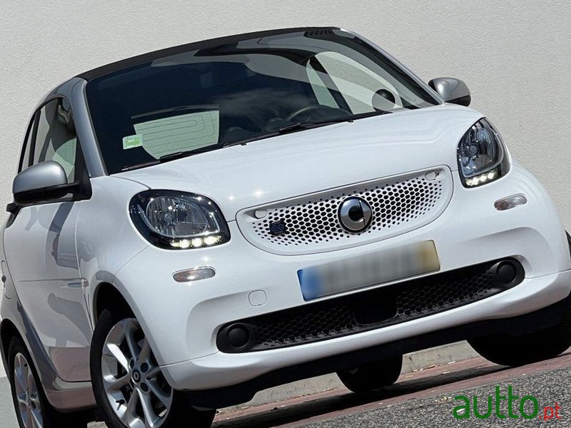 2018' Smart Fortwo Electric Drive Passion photo #1