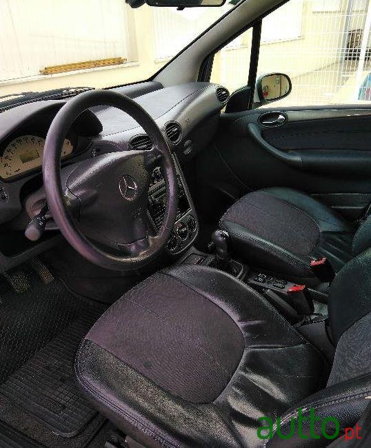 2002' Mercedes-Benz A-170 photo #2