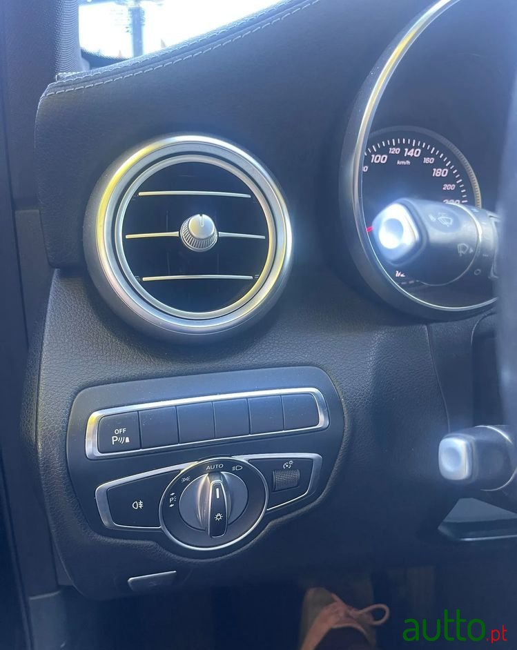 2017' Mercedes-Benz Classe Glc E 4-Matic photo #3