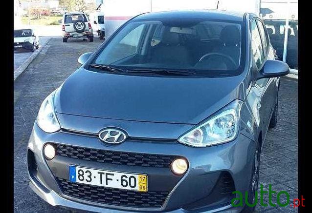 2017' Hyundai i10 1.0 Comfort photo #1