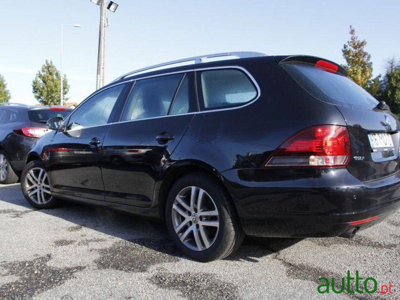 2011' Volkswagen Golf Variant 1.6 TDi Confortline photo #3