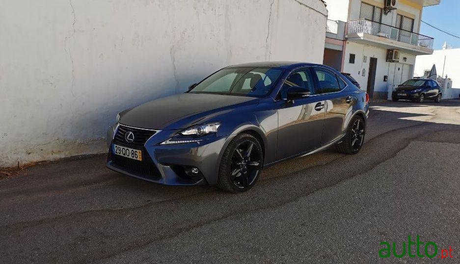 2015' Lexus Is 300H Ver-Pack-F-Sport photo #1