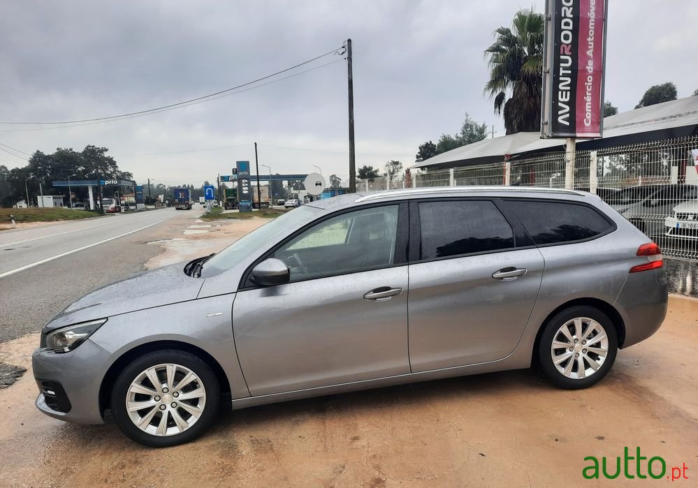 2018' Peugeot 308 Sw photo #6