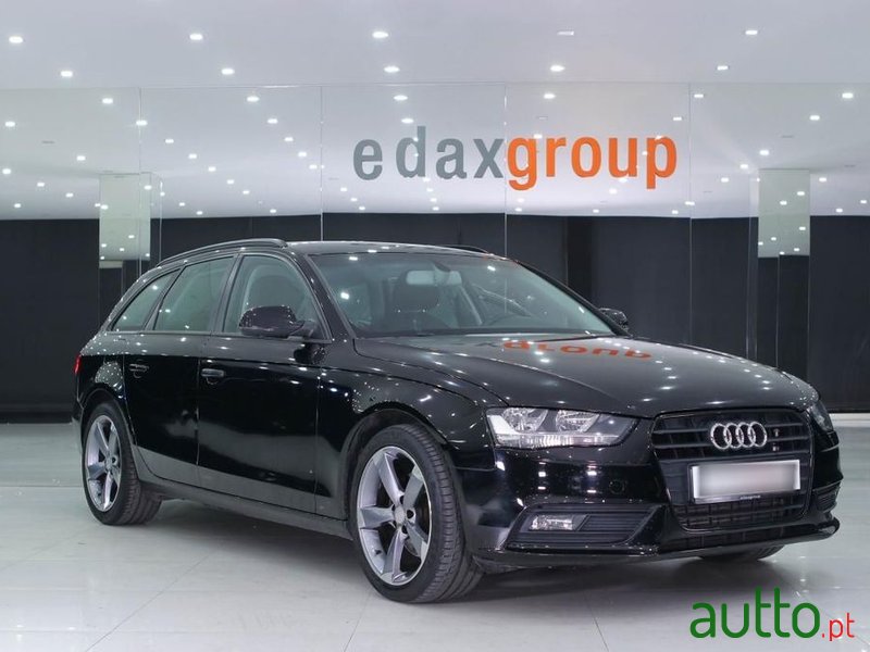 2012' Audi A4 Avant photo #1
