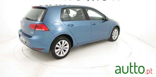 2014' Volkswagen Golf photo #2