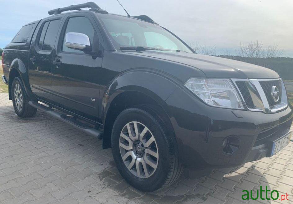 2010' Nissan Navara 3000 V6 photo #1