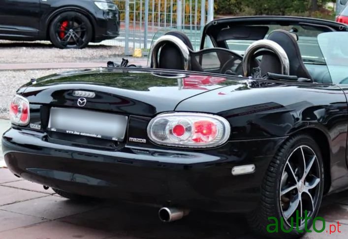 2004' Mazda MX-5 1.6 16V photo #6