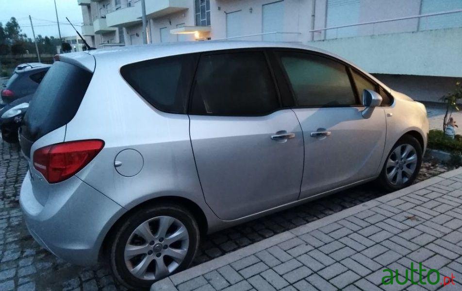 2010' Opel Meriva Cosmo photo #3