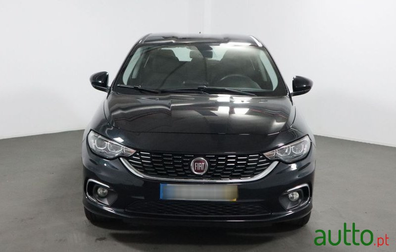 2018' Fiat Tipo 1.3 M-Jet Lounge photo #2