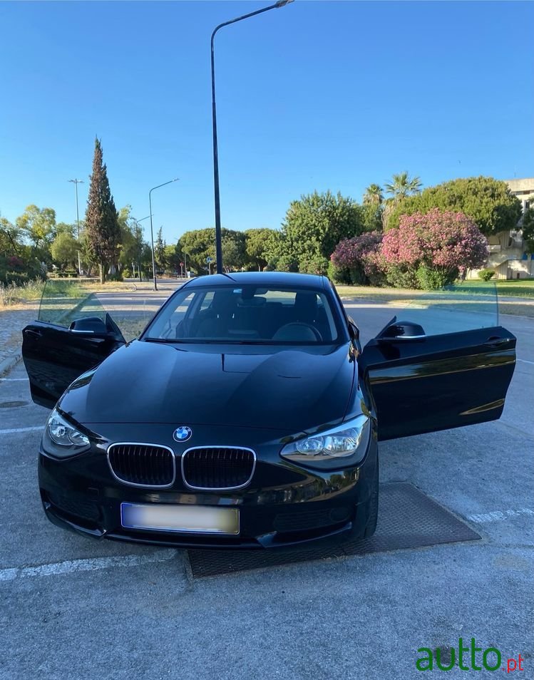 2012' BMW 116 photo #1