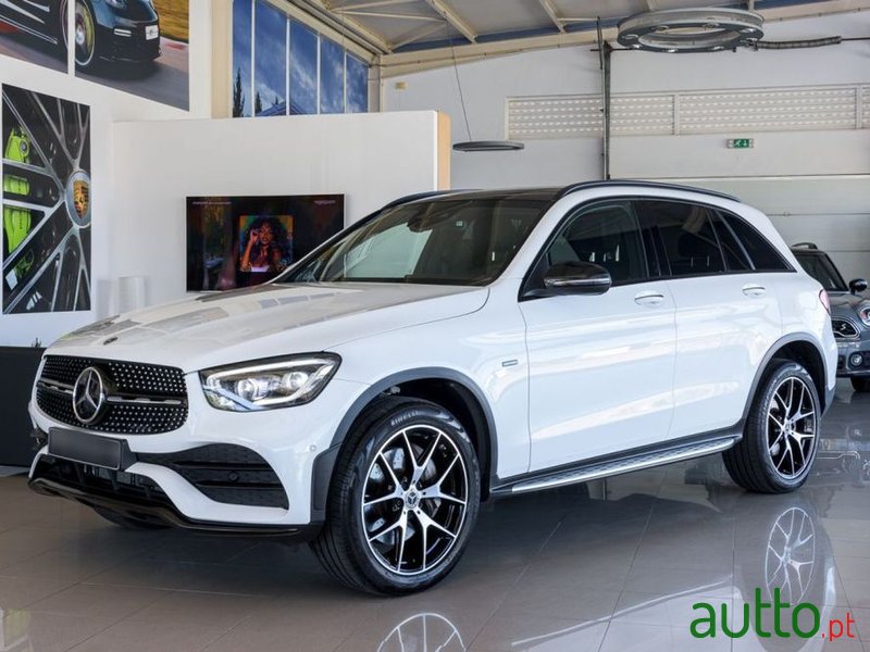 2021' Mercedes-Benz Classe Glc De 4Matic photo #1