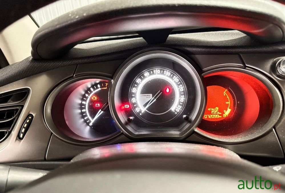 2016' Citroen C3 photo #5