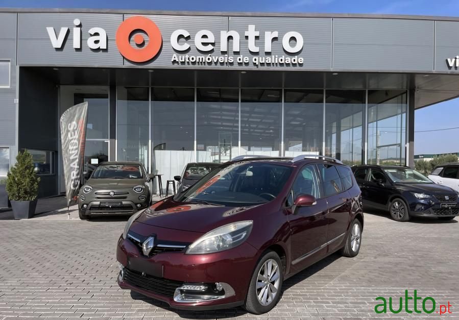 2013' Renault Grand Scenic photo #1