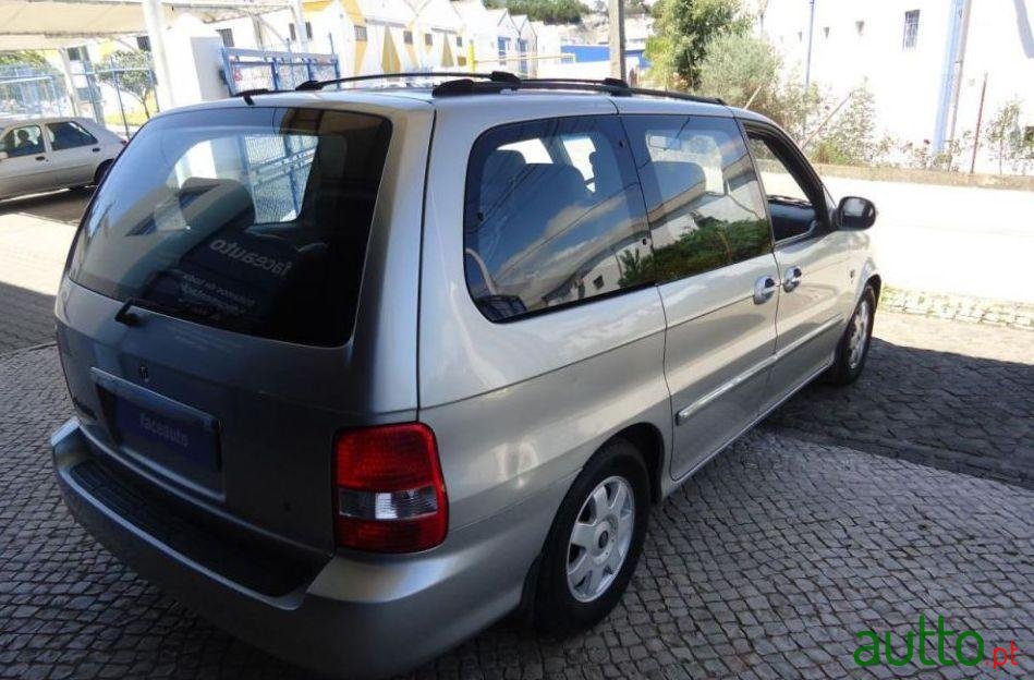 2003' Kia Carnival 2.9 Crdi Ex photo #2