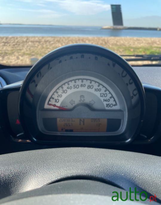 2012' Smart Fortwo photo #6