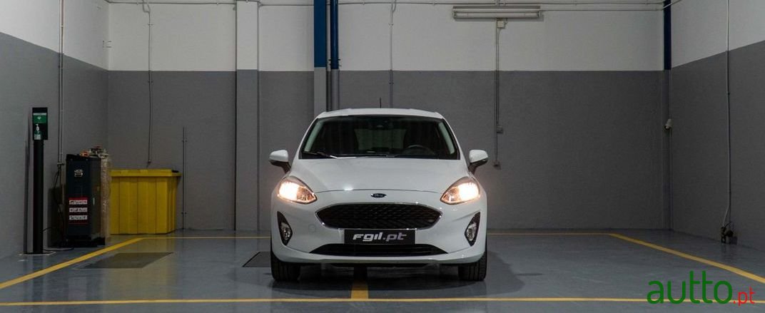 2019' Ford Fiesta photo #2