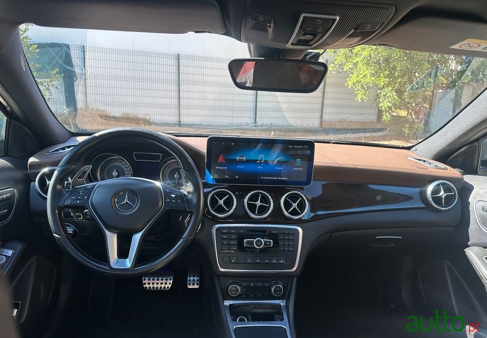 2015' Mercedes-Benz Classe Gla photo #4