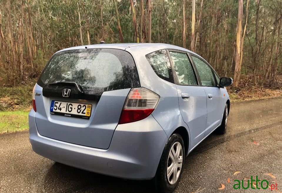 2009' Honda Jazz photo #5