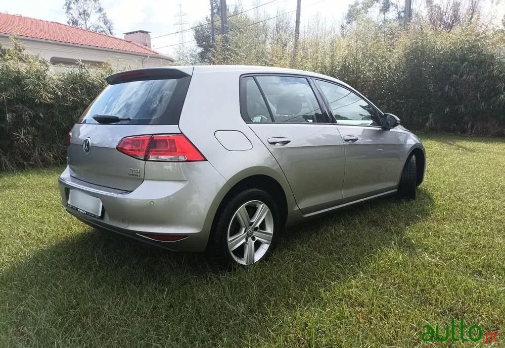 2013' Volkswagen Golf photo #6