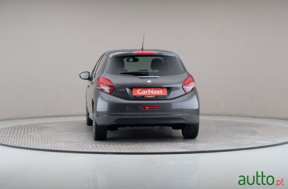 2019' Peugeot 208 photo #5