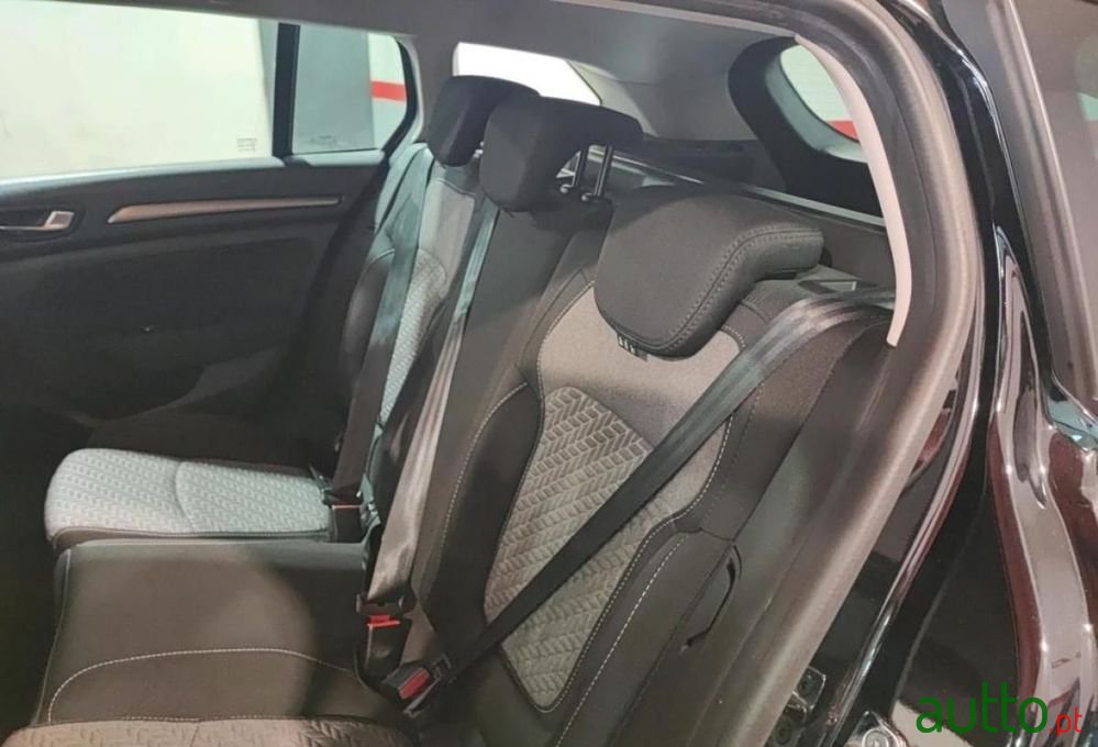 2021' Renault Mégane Sport Tourer photo #3