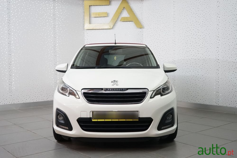 2015' Peugeot 108 1.0 E-Vti Allure photo #2