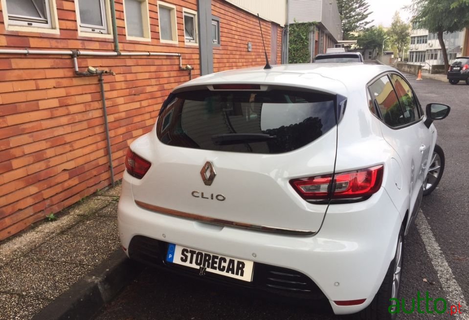 2017' Renault Clio photo #2