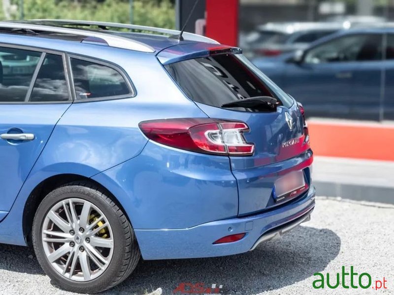 2012' Renault Megane photo #6