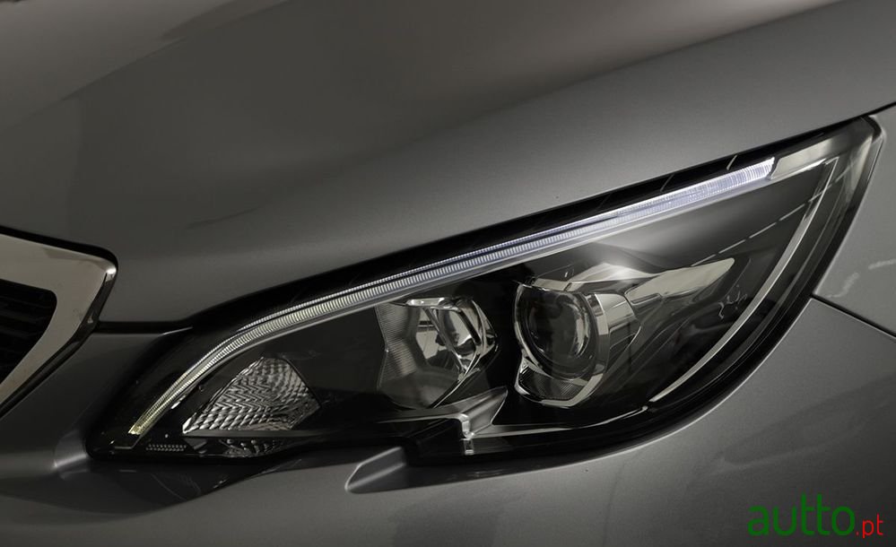 2020' Peugeot 308 Sw photo #6